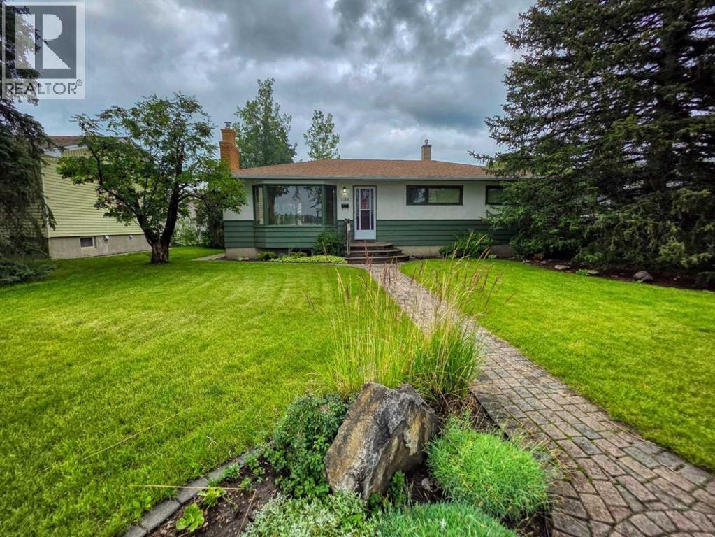 5108 Grove Hill Rd SW, Calgary, AB T3E 4G6