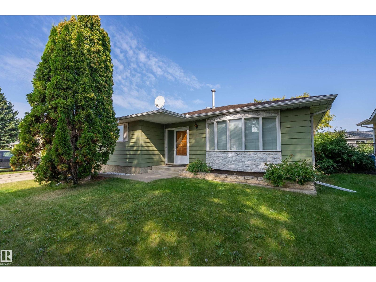 11 Main Bv, Sherwood Park, AB T8A 3T2