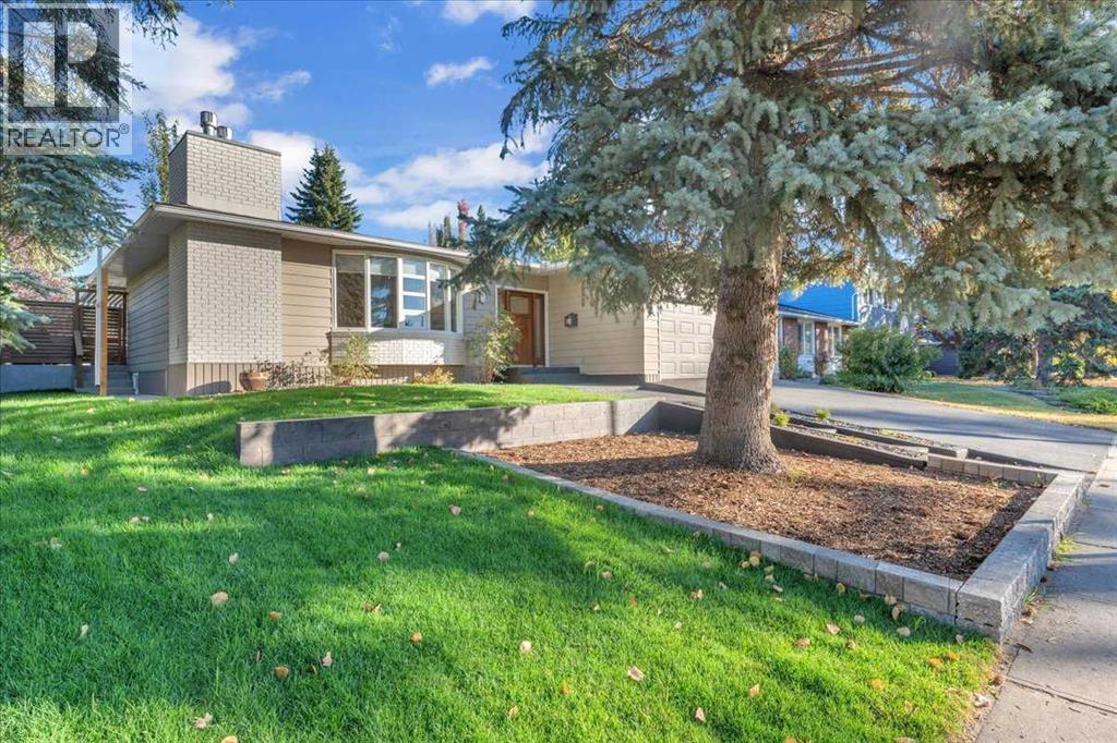 720 Willingdon Blvd SE, Calgary, AB T2J 2B4