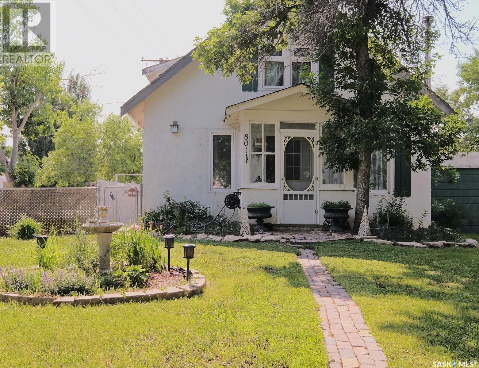 801 George St, Rosetown, SK S0L 2V0