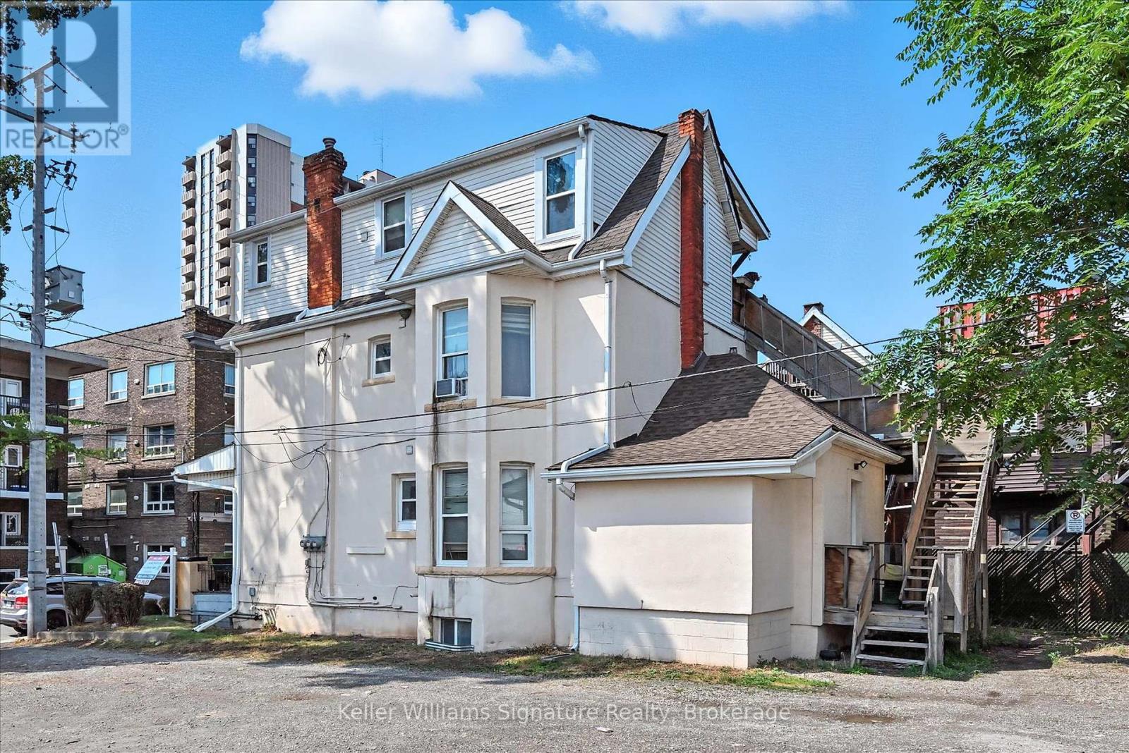 9 Tisdale St S, Hamilton, ON L8N 2V8