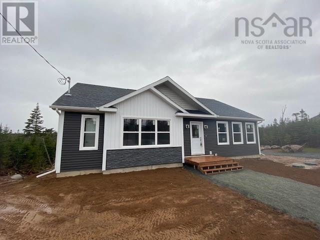 15 Renfrew Rd, Upper Rawdon, NS B0N 2N0