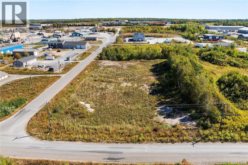 49 Millenium Dr, Fredericton, NB E3G 5M4