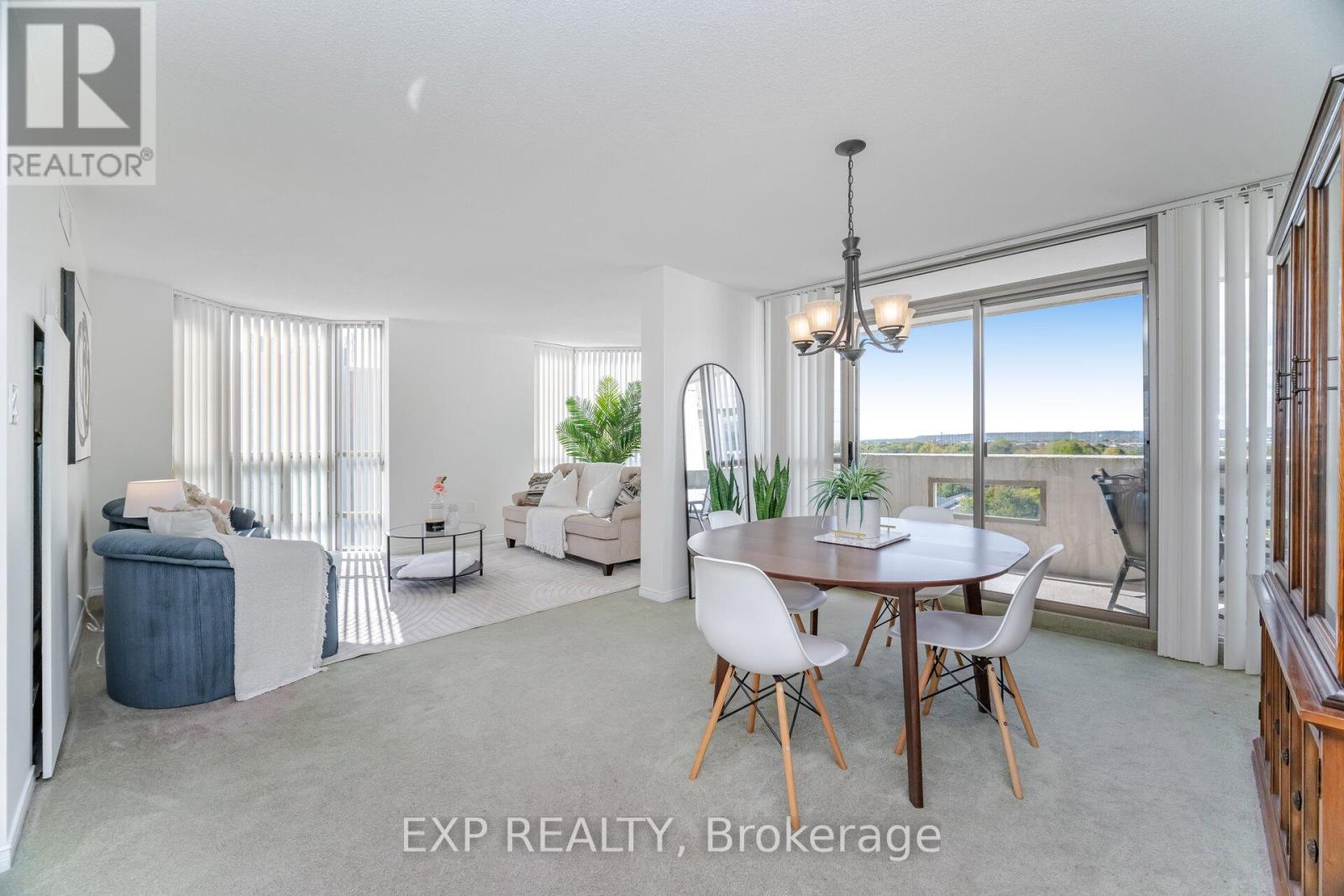 806 5090 Pinedale Ave, Burlington, ON L7L 5V8