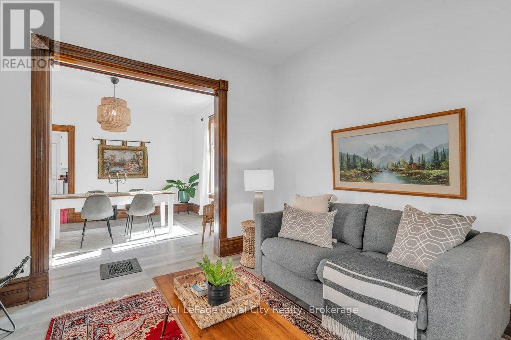 45 Toronto St, Guelph, ON N1E 3E3
