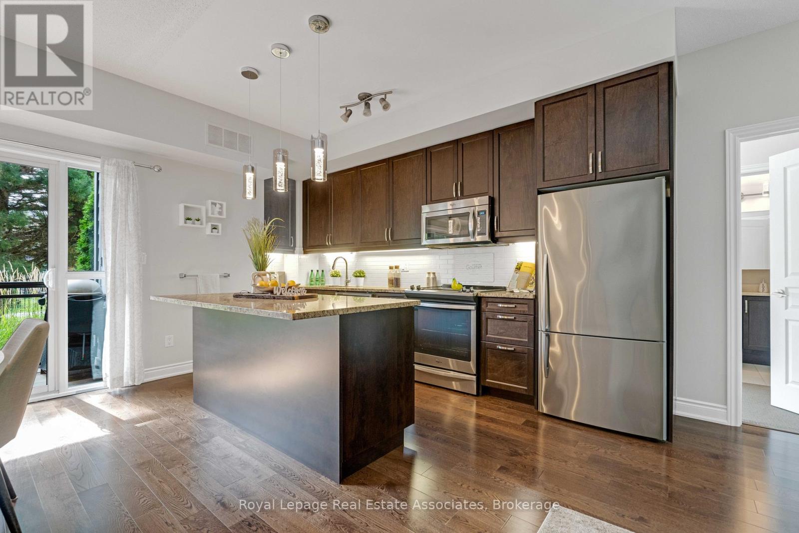 108 3170 Erin Mills Pkwy, Mississauga, ON L5L 0B6