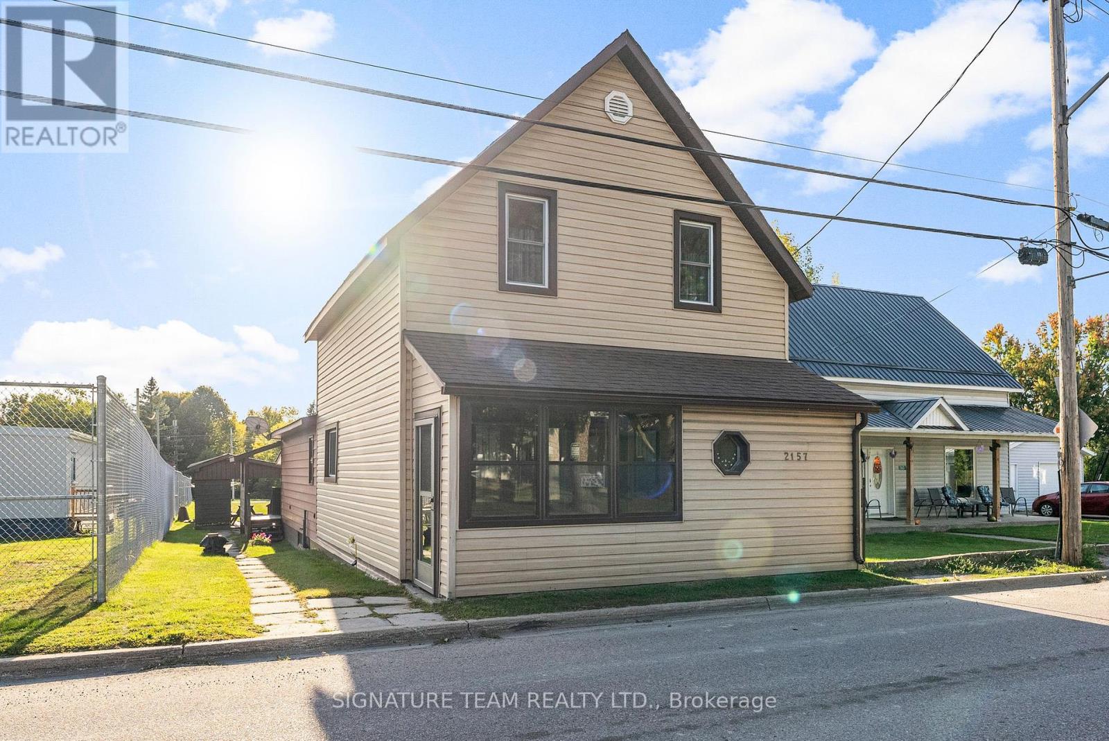 2157 Westmeath Rd, Whitewater Region, ON K0J 2L0