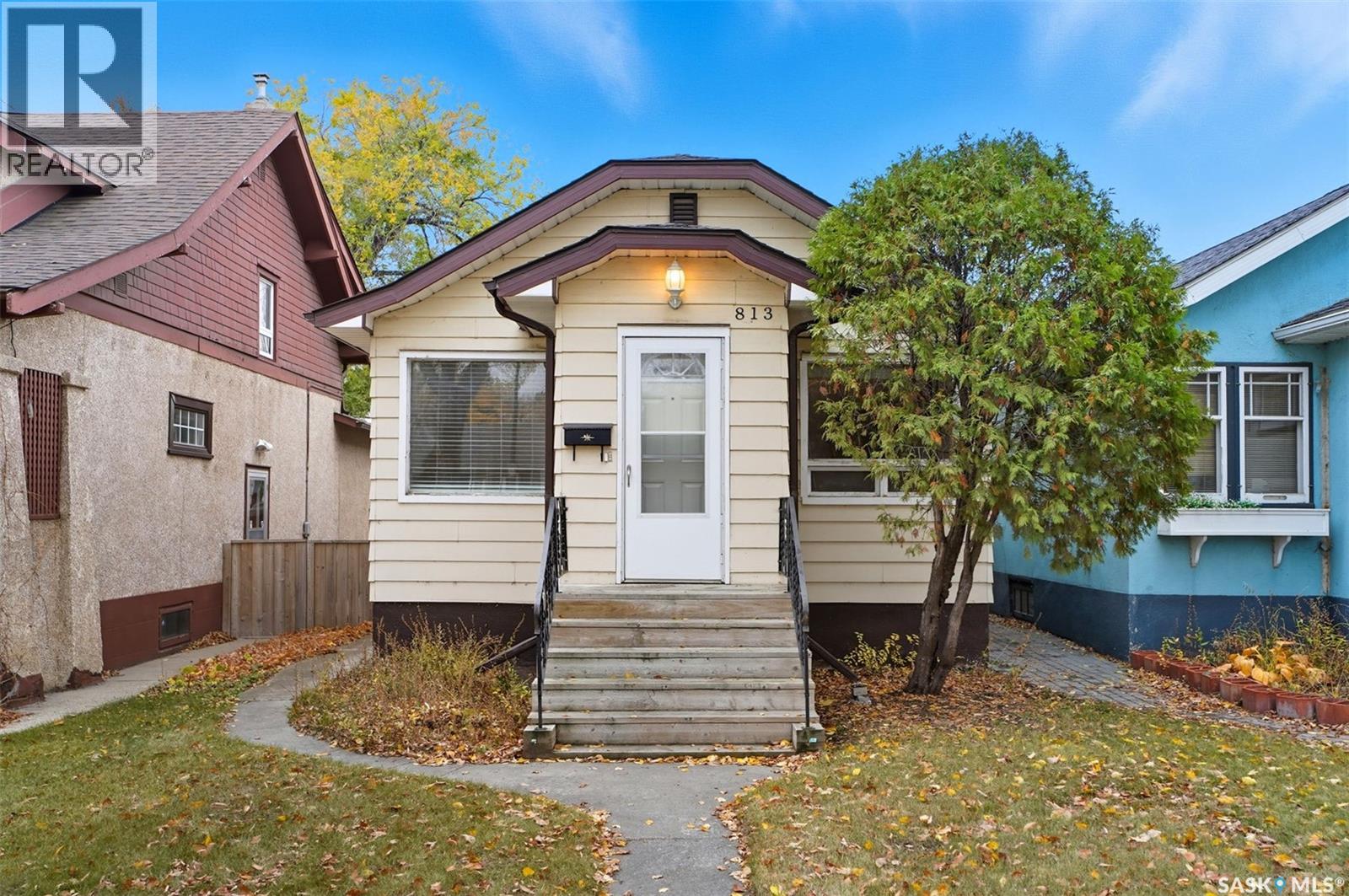 813 4th Avenue North, Saskatoon, SK S7K 2N3