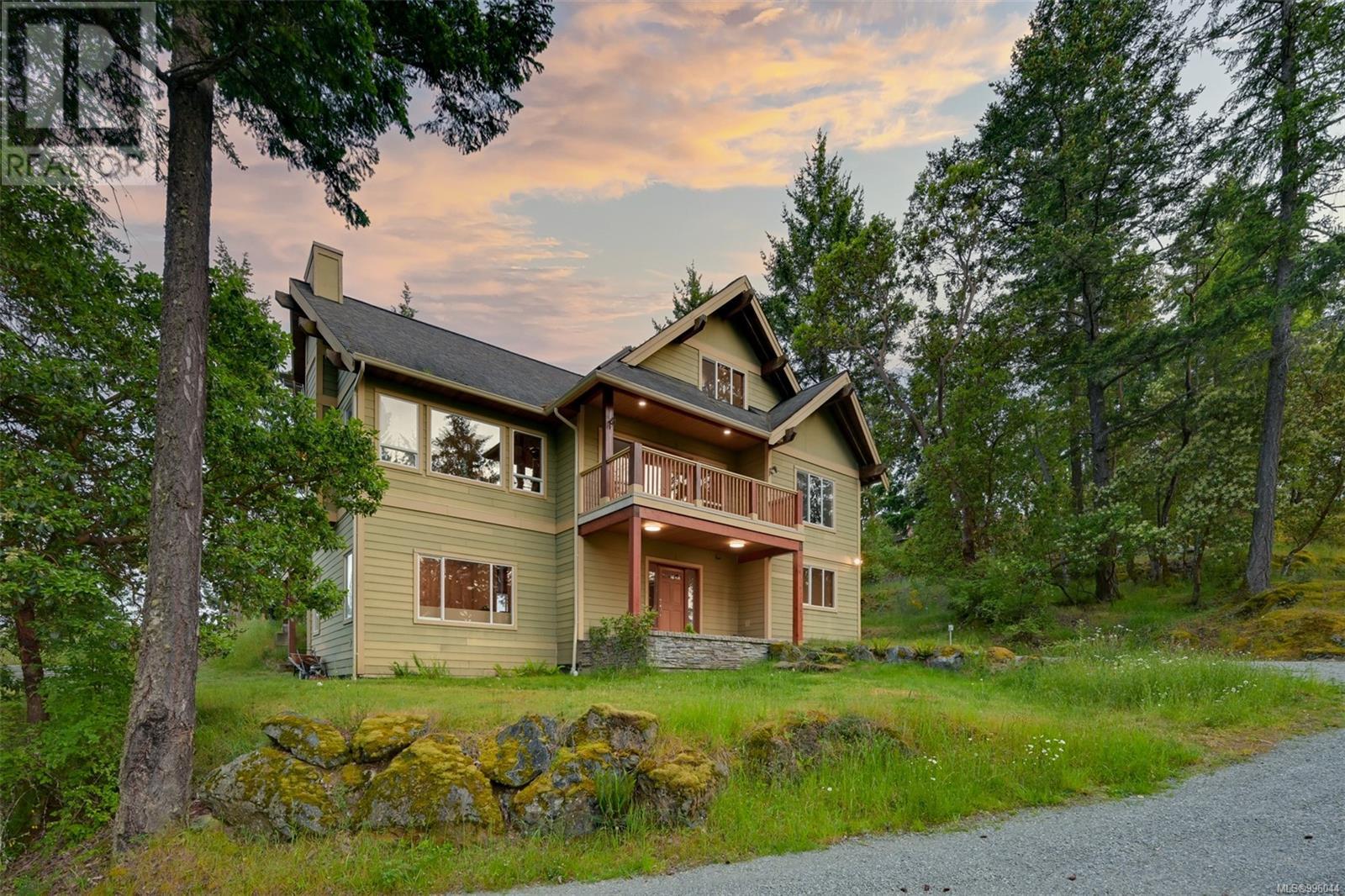 3060 Westridge Pl, Highlands, BC V9E 1C8