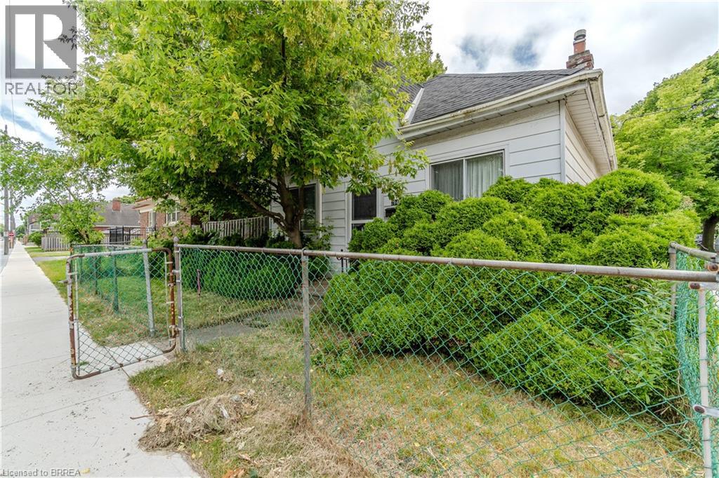 284 Rawdon St, Brantford, ON N3S 6G8