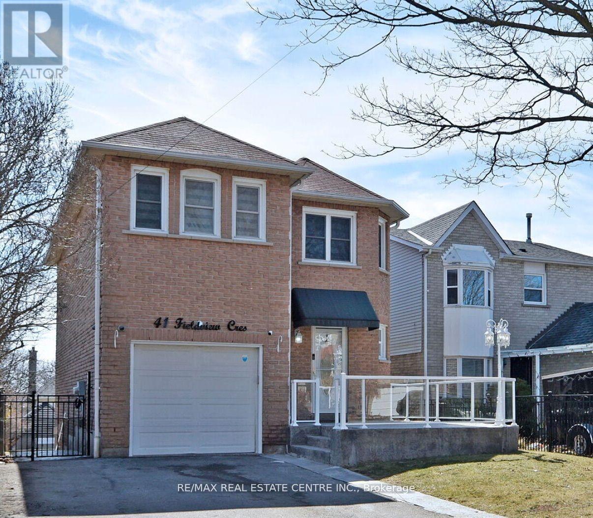 41 Fieldview Cres, Whitby, ON L1N 8B5