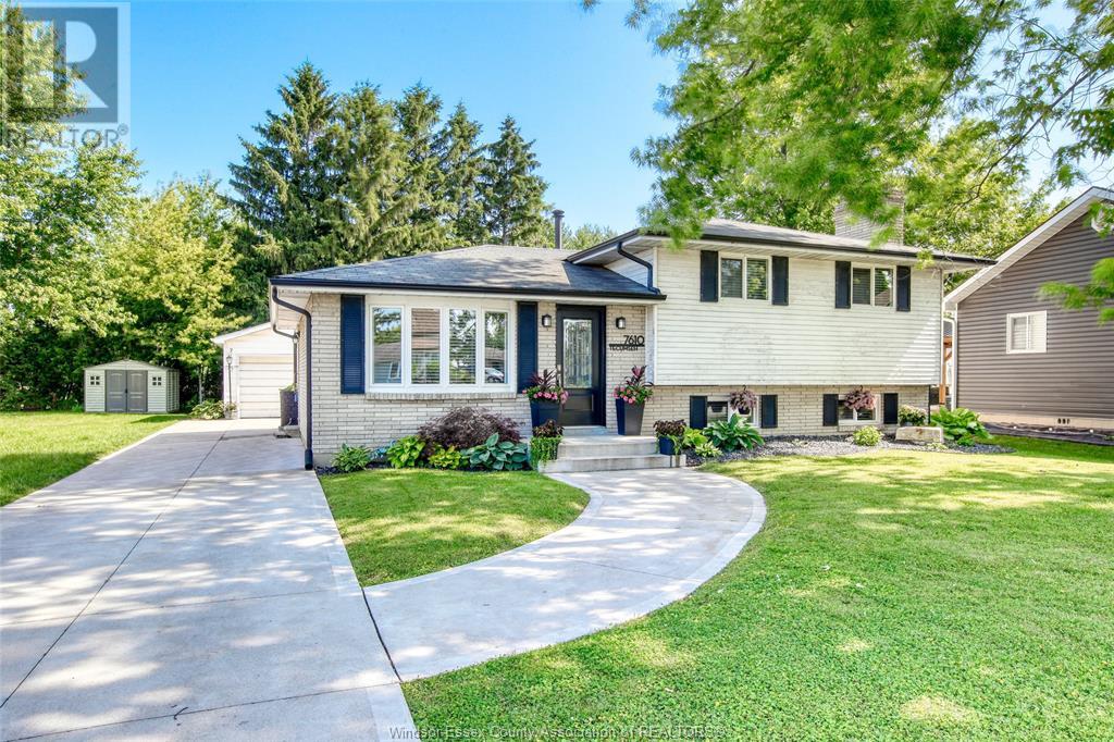7610 Tecumseh, Lakeshore, ON N0R 1N0