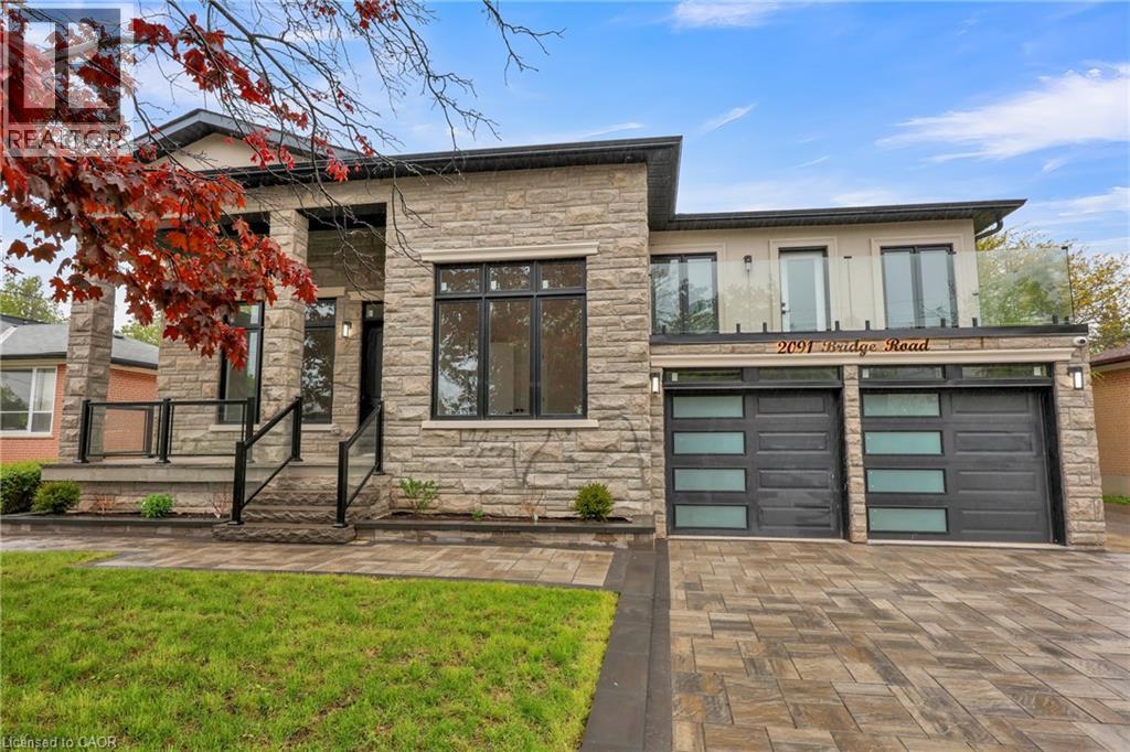 2091 Bridge Rd, Oakville, ON L6L 2E8