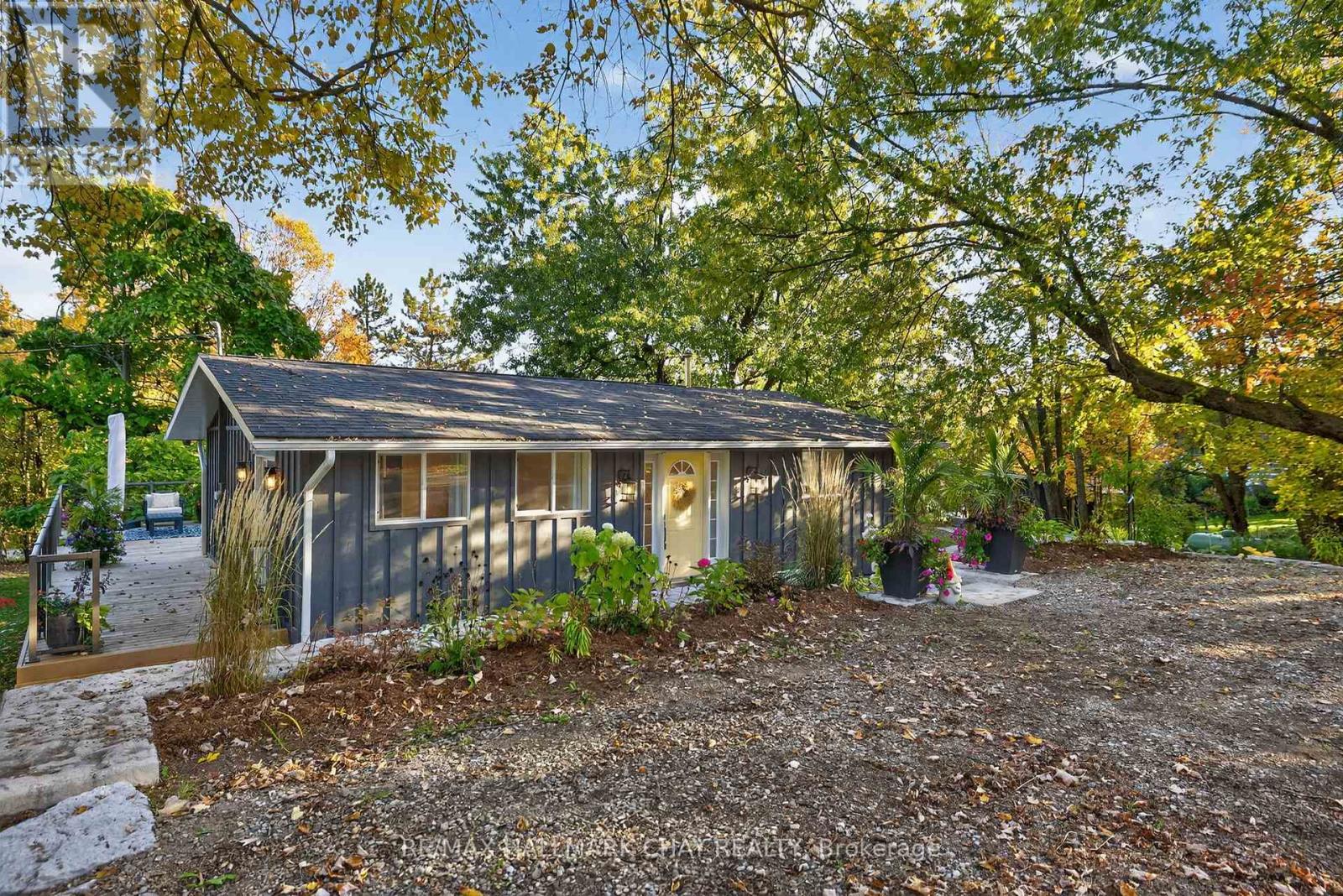 14 Dean Rd, Mulmur, ON L0N 1S8