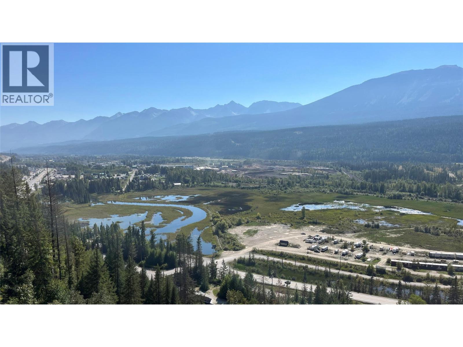 457 Anderson Rd, Golden, BC V0A 1H1