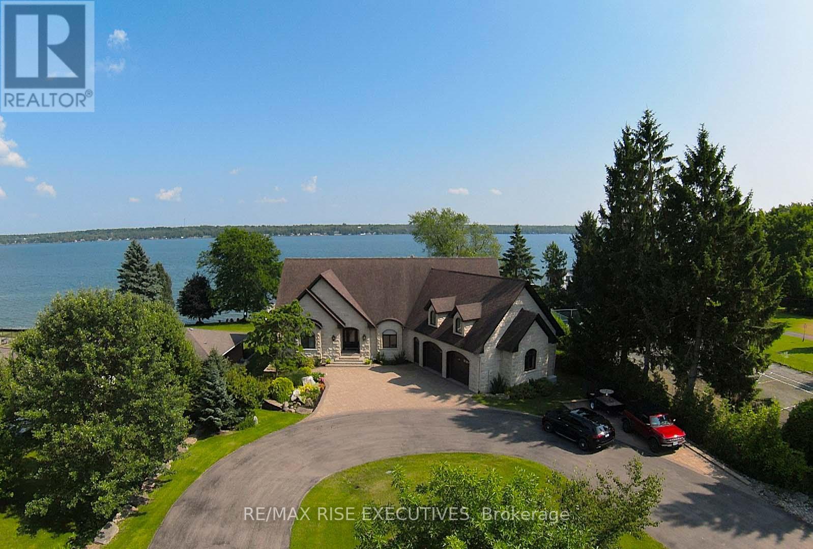 1371 County Road 2 Rd #a, Augusta, ON K0E 1P0