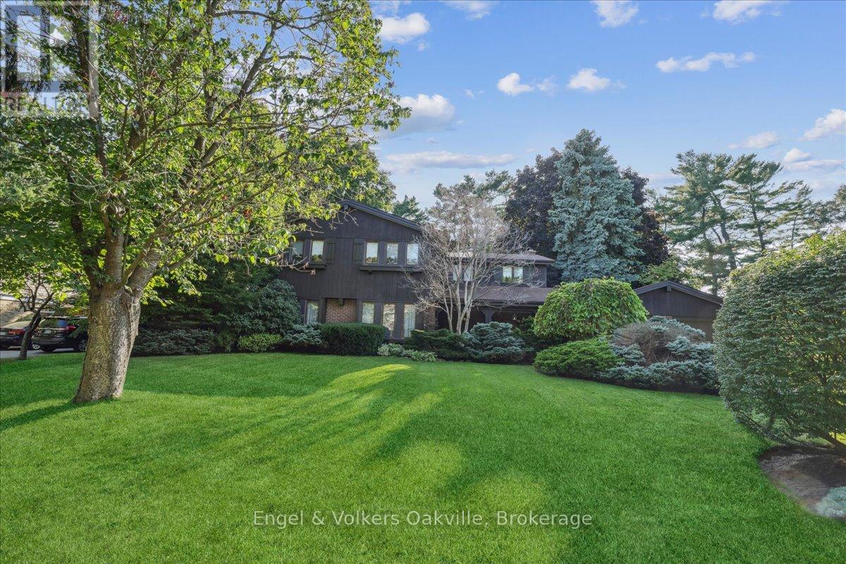 250 Gatestone Ave, Oakville, ON L6J 5R9