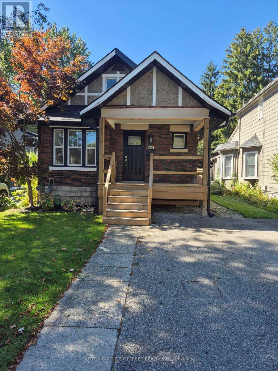 863 Colborne St, London, ON N6A 4A1