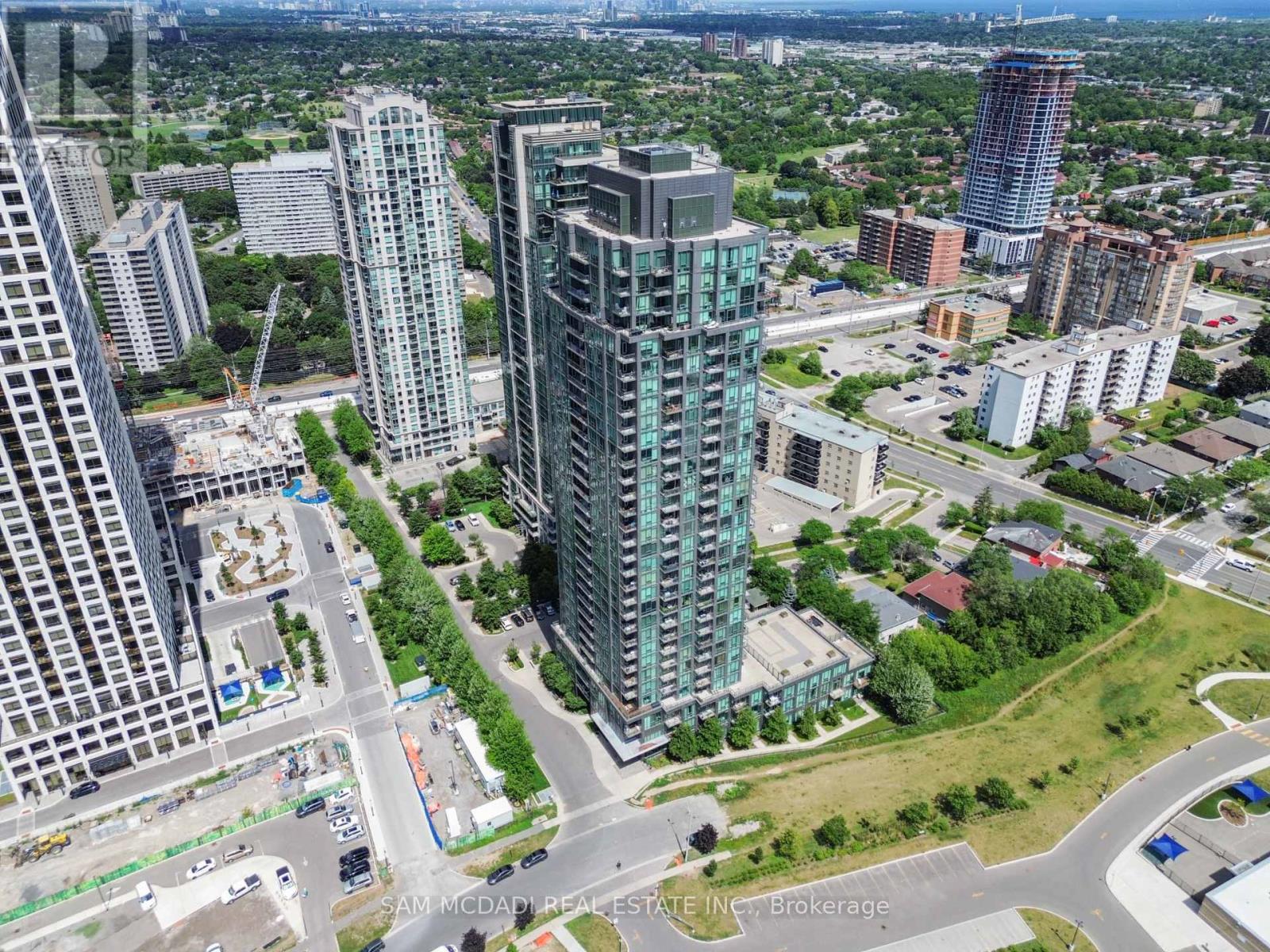 710 3525 Kariya Dr, Mississauga, ON L5B 0C2