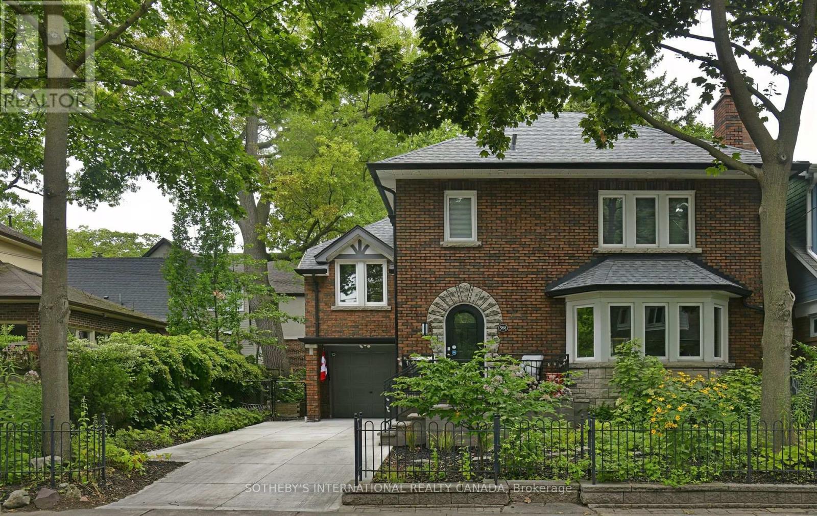 568 Windermere Ave, Toronto, ON M6S 3L8