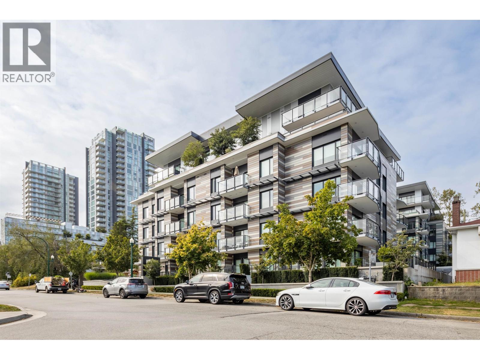 477 W 59th Avenue Unit 202, Vancouver, BC V5X 1X4