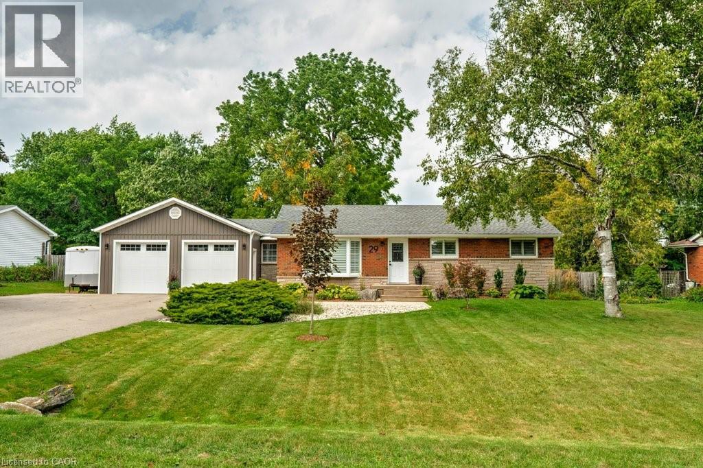 29 Brian Blvd, Hamilton, ON L8B 0C7