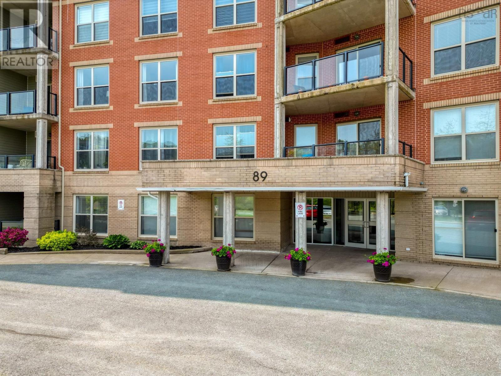 89 Pebblecreek Crescent Unit 207, Dartmouth, NS B2W 0K6