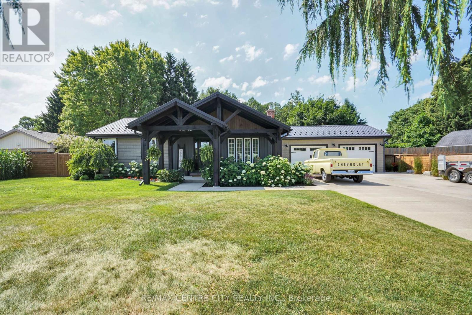 42641 Southdale Line, Central Elgin, ON N5R 1C1