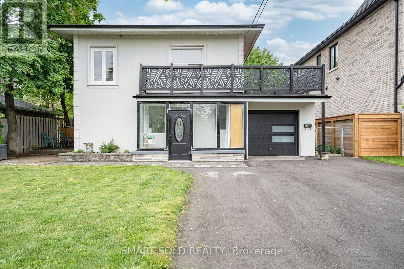 18 Cadillac Ave, Toronto, ON M3H 1R9