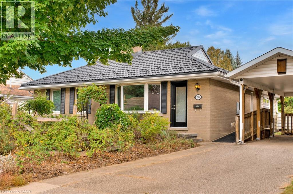 124 Fairfield Ave, Kitchener, ON N2H 6C3