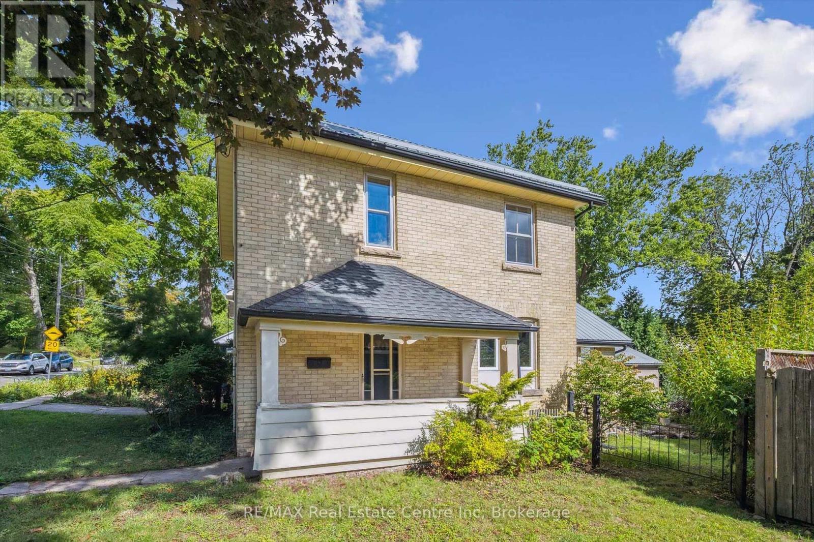 123 Dufferin St, Guelph, ON N1H 4A7
