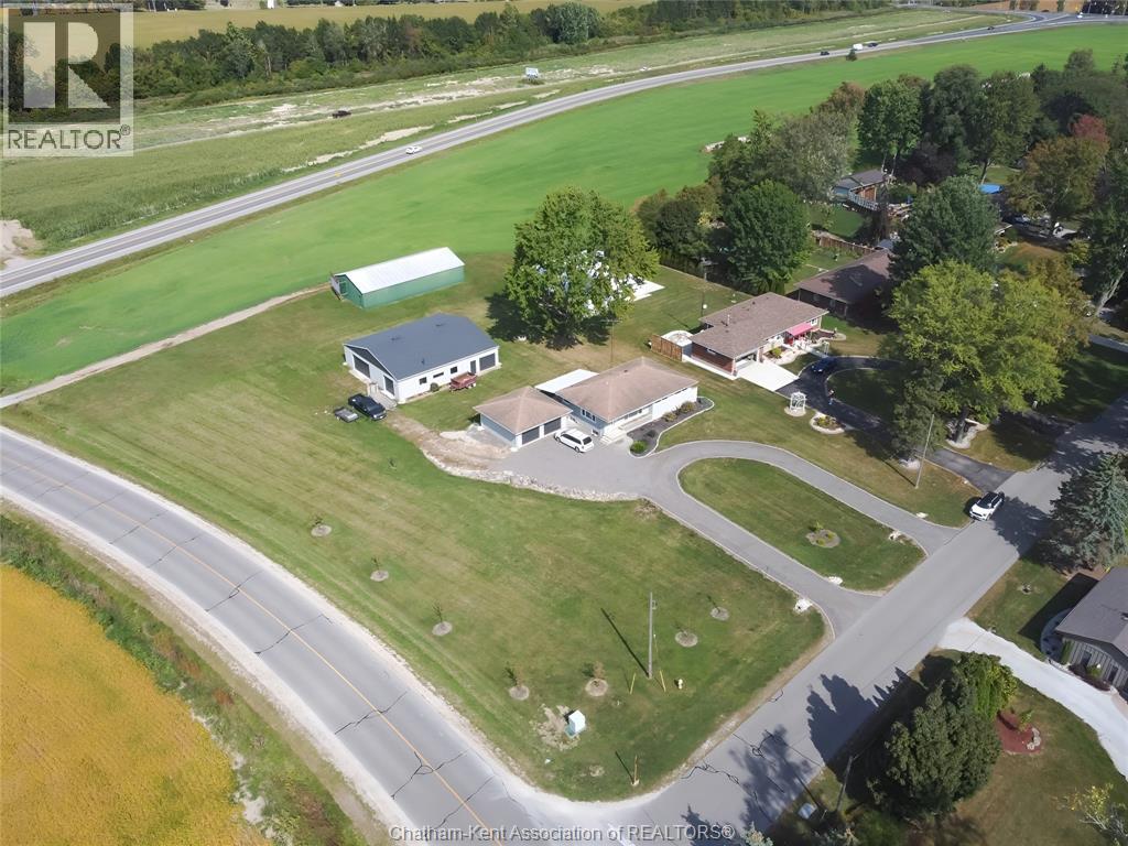 17 Glenmar Ave, Chatham, ON N7M 5J4