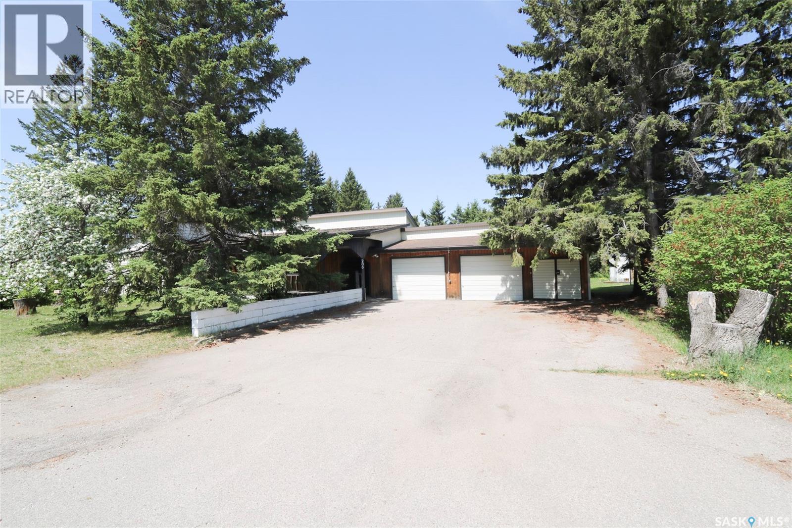 206 Cumming St, Springside, SK S0A 3V0