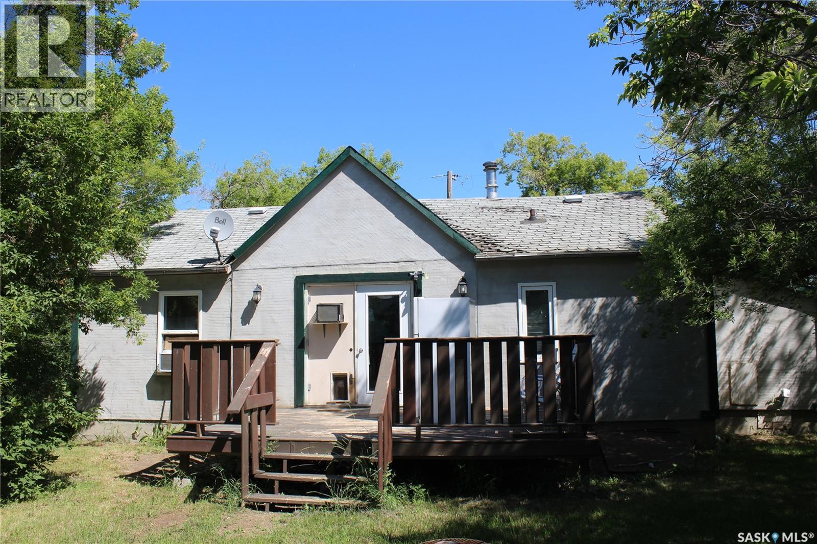 5375 Eddys Ave, Halbrite, SK S0C 1H0