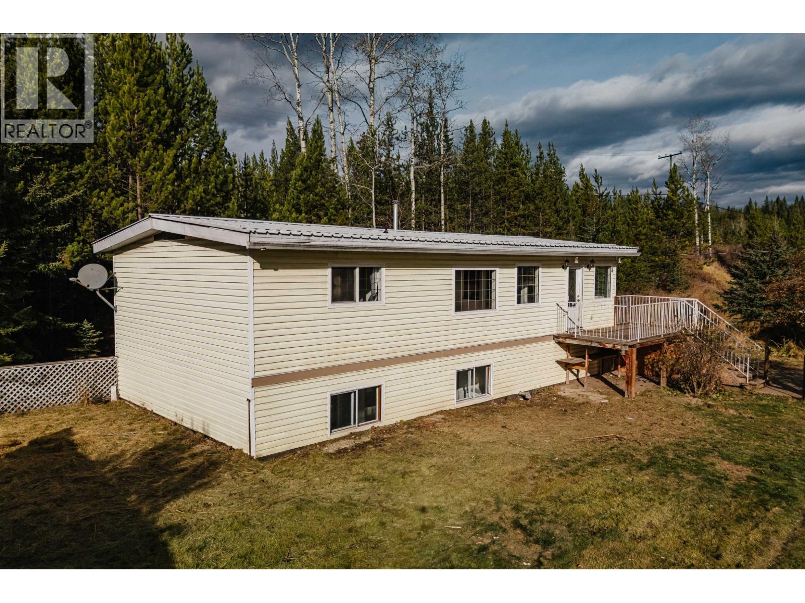 5098 Perkins Rd, 100 Mile House, BC V0K 2E0