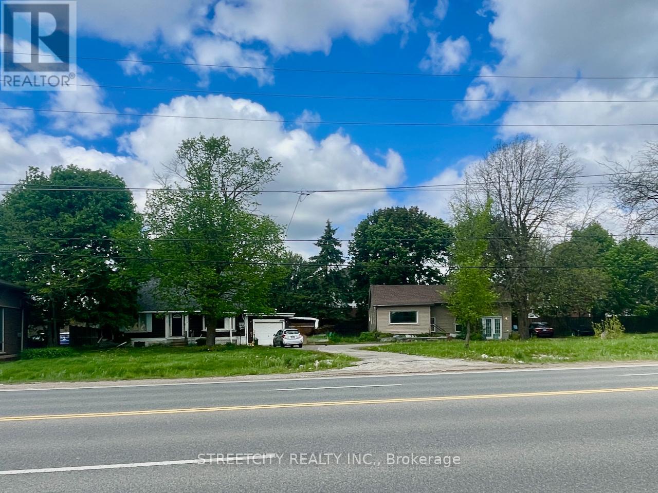 2069 Wharncliffe Rd, London, ON N6P 1K9