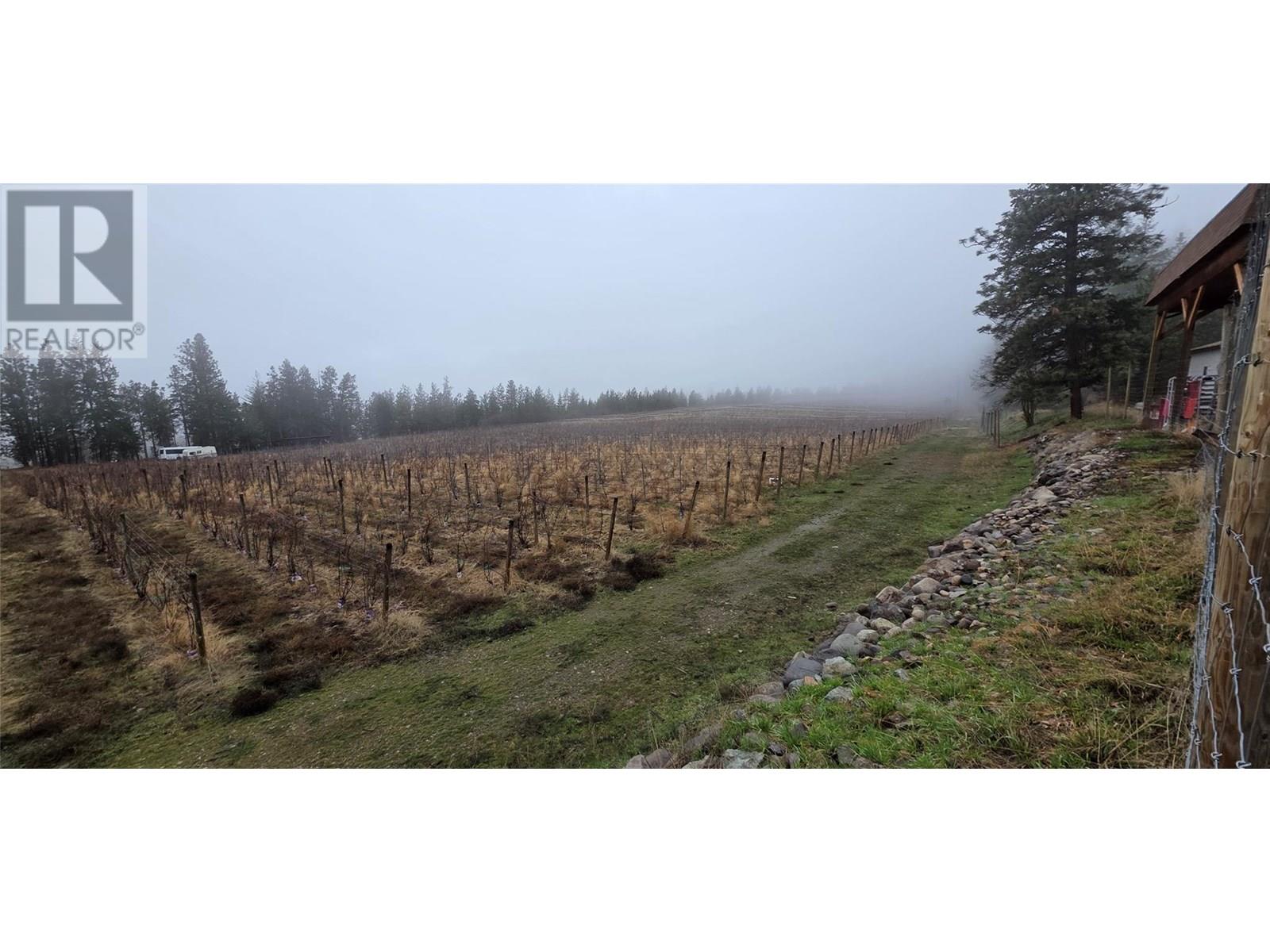 5078 Cousins Pl, Peachland, BC V0x 1X2