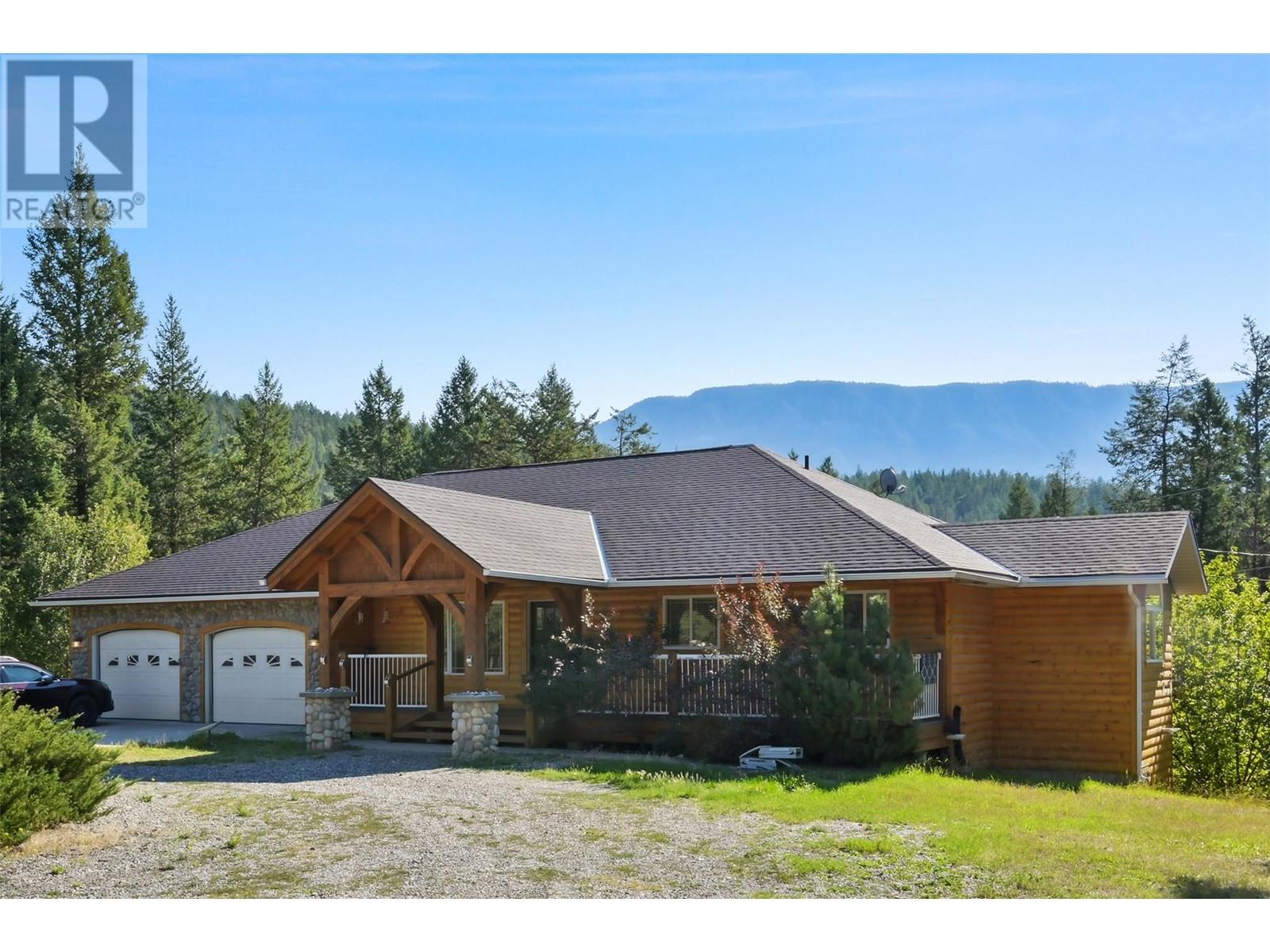 630 Green Rd, Canal Flats, BC V0B 1L0