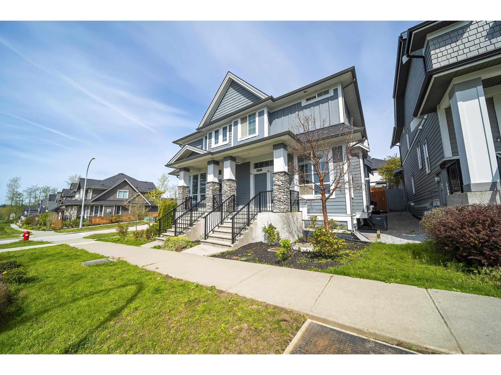 21 Avenue Unit 16511, Surrey, BC V3Z 0V7