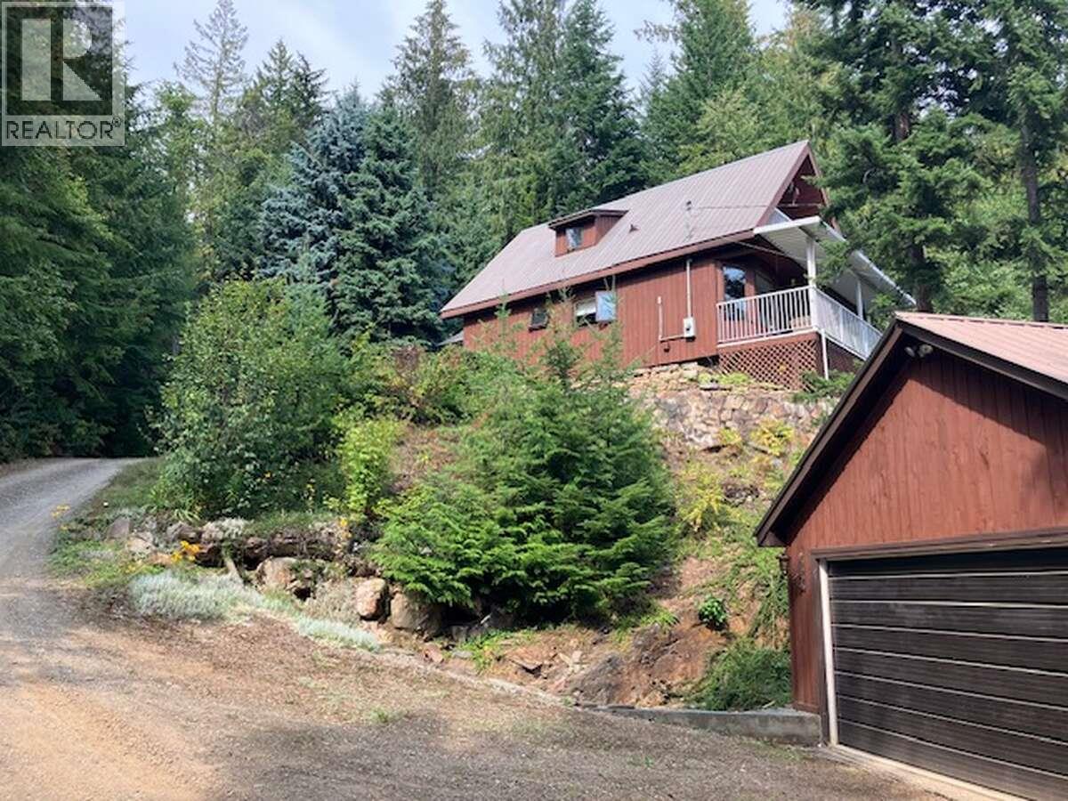 4241 Woodbury Village Rd, Kaslo, BC V0G 1M0