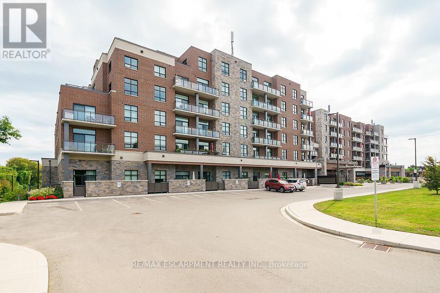 418 3290 New St, Burlington, ON L7N 1N1