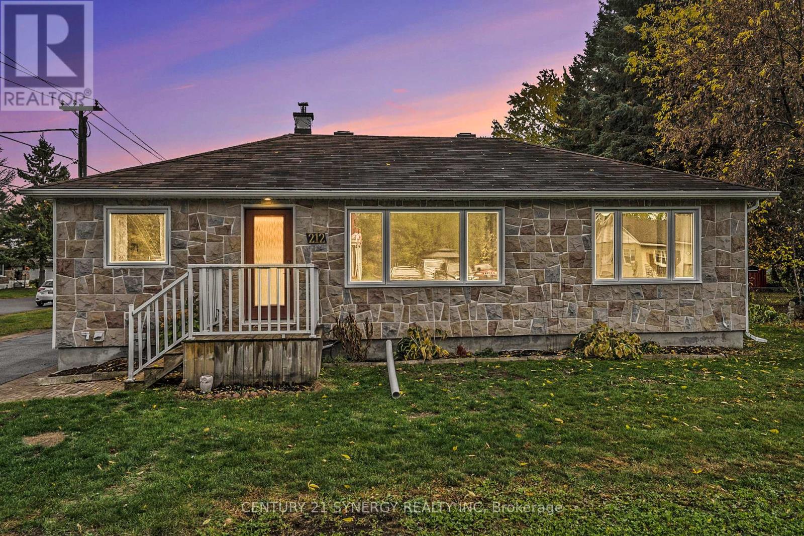 212 Maley St, North Grenville, ON K0G 1J0