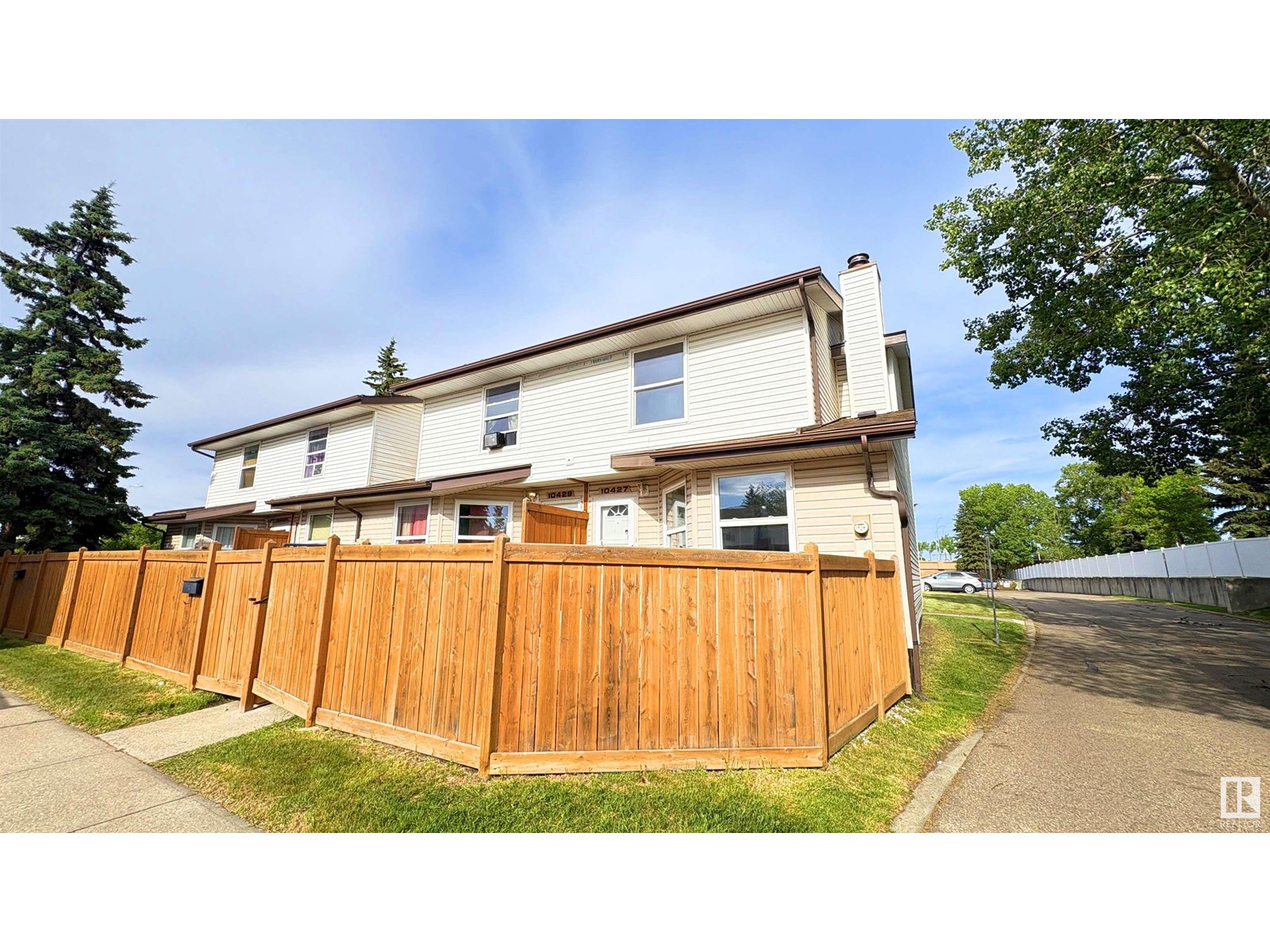 24 Av Nw Unit 10427, Edmonton, AB T6J 4S2