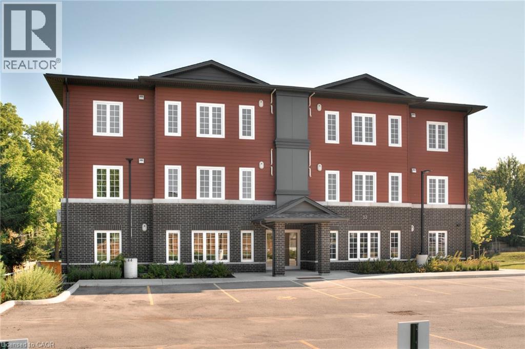 33 Murray Court Unit 2, Perth East, ON N0K 1M0