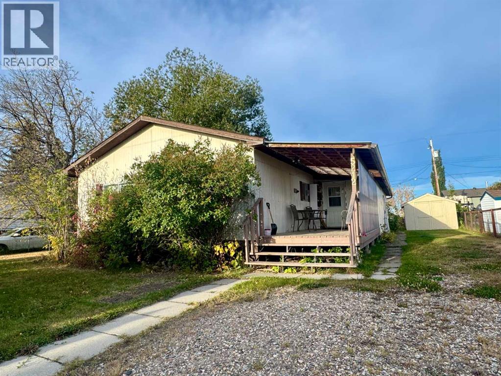 52 Street Unit 5212 #a, Eckville, AB T0M 0X0