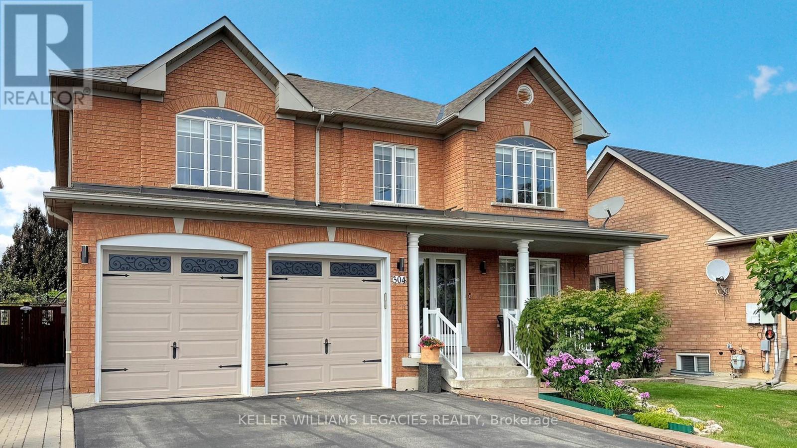 304 Maria Antonia Rd, Vaughan, ON L4H 2Z1