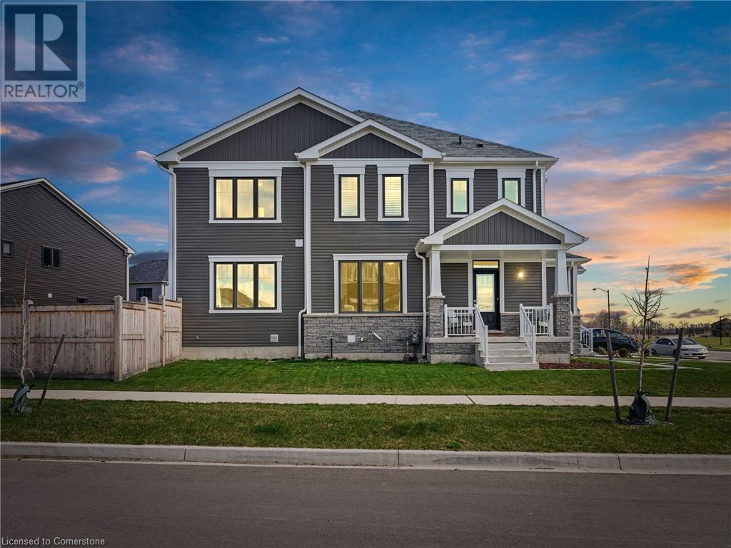 170 Whithorn Cres, Caledonia, ON N3W 0G7