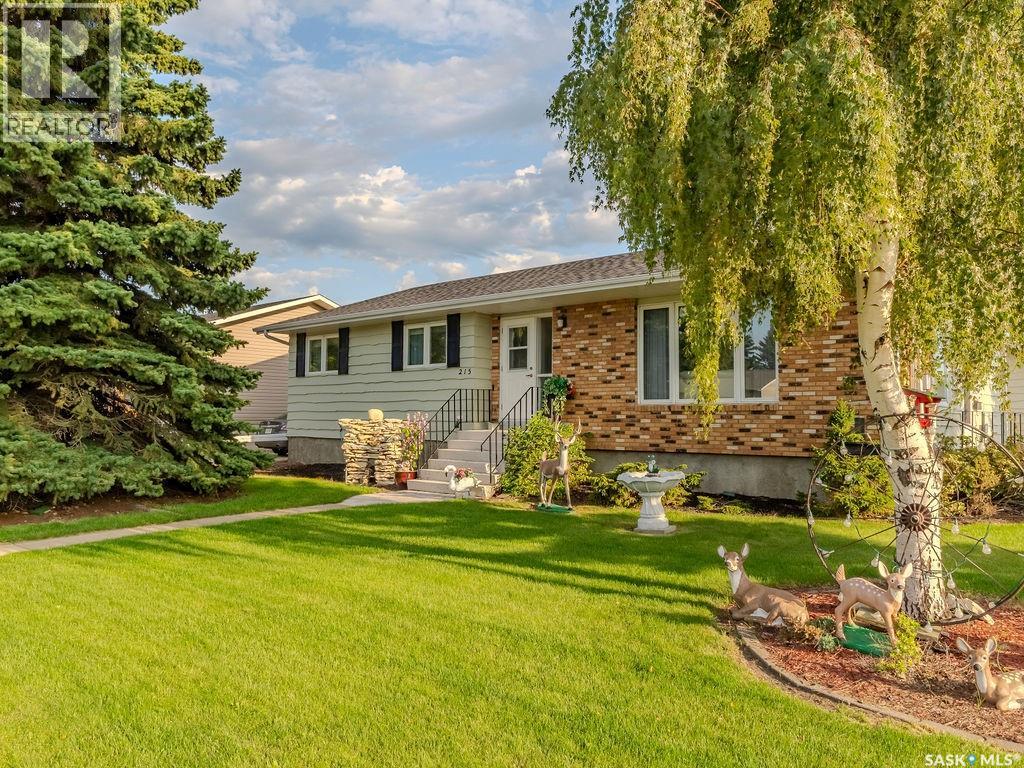 215 7 Street South, Wakaw, SK S0K 4P0