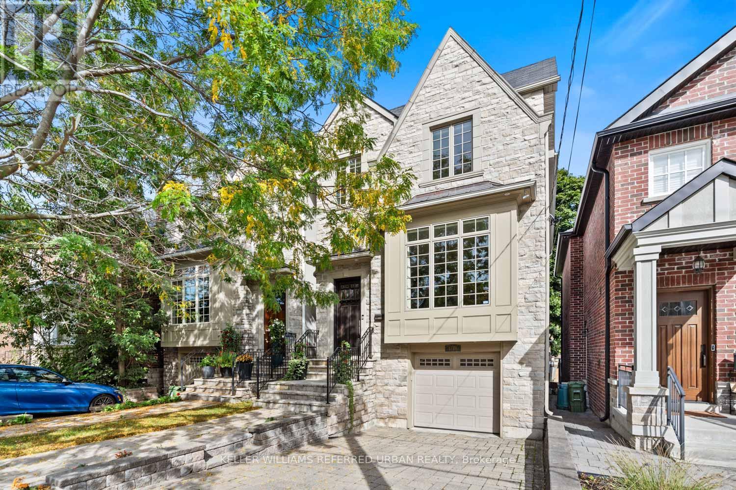 177 Highbourne Rd #a, Toronto, ON M5P 2J8