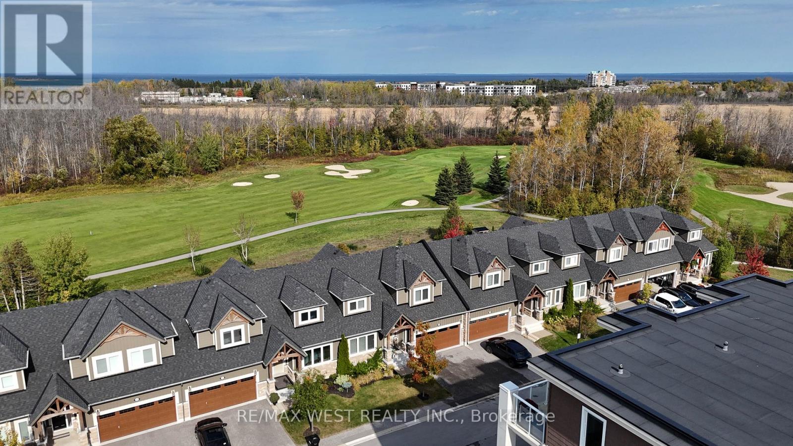 8 Spooner Cres, Collingwood, ON L9Y 1T3